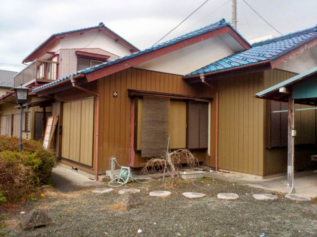 豊橋の古家付き土地を手放す最適な方法とは？